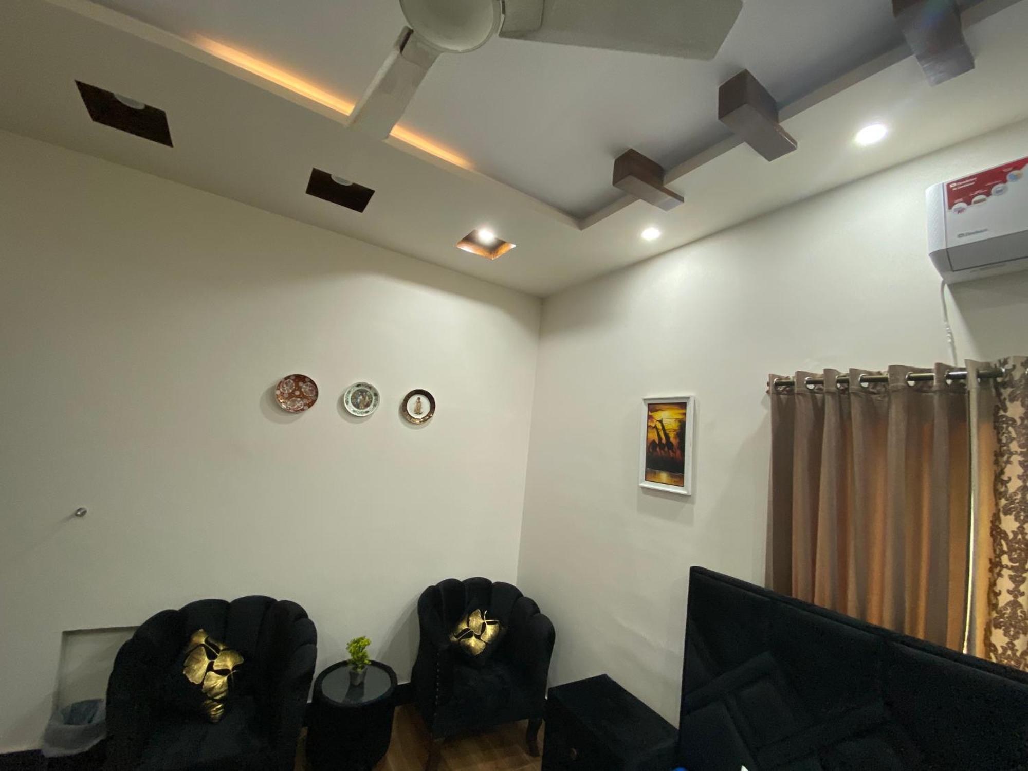 The Comfort Lodge Islamabad Exterior photo